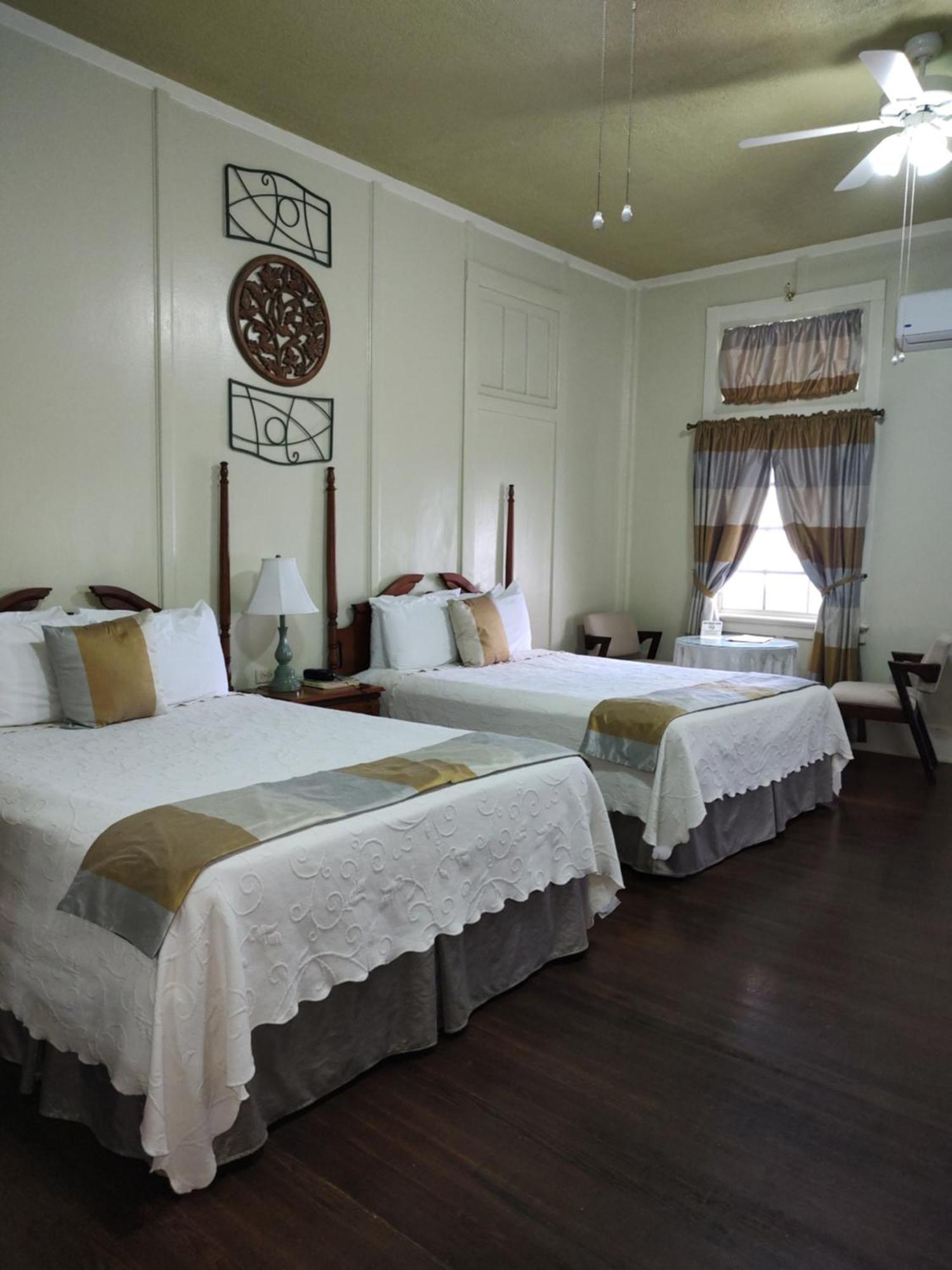The Great House Inn Belize City Eksteriør billede