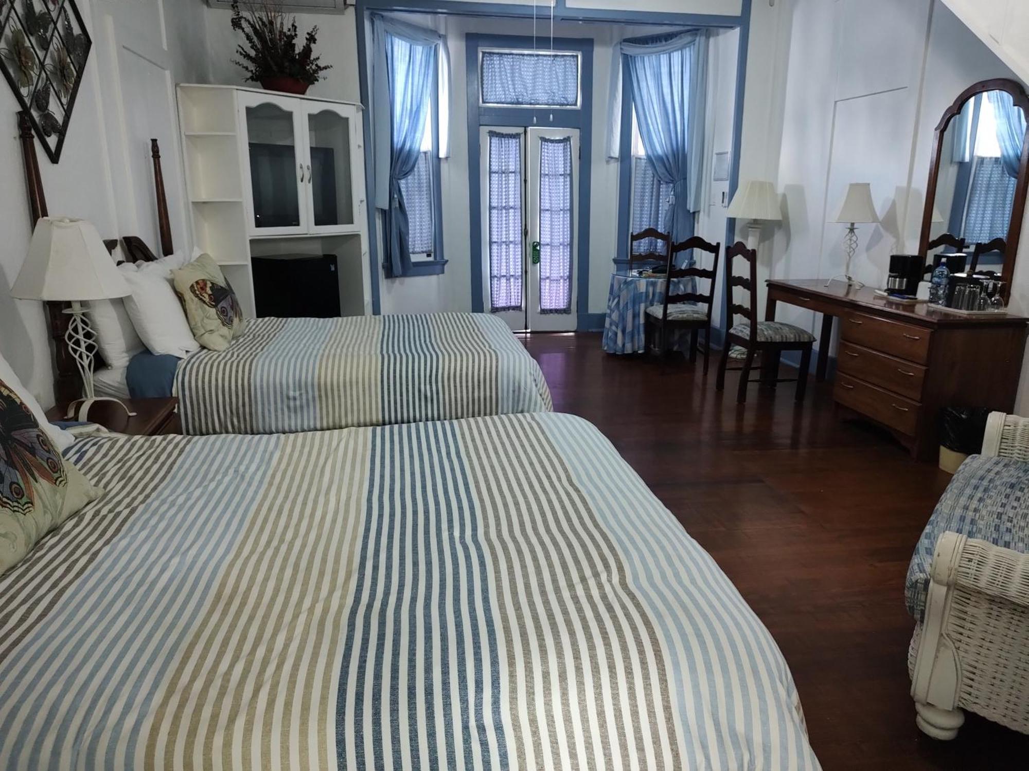 The Great House Inn Belize City Eksteriør billede